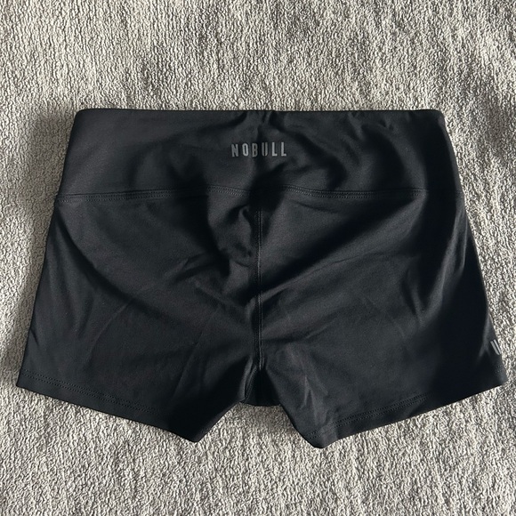 Nobull 2” shorts small - Picture 2 of 2